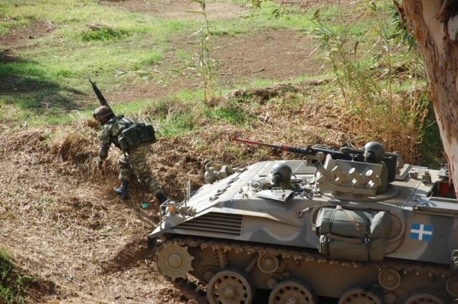 Στα όπλα ξανά η ΕΛΔΥΚ! – Άσκηση του 1ου Μηχανοκίνητου Τάγματος Πεζικού – Βίντεο